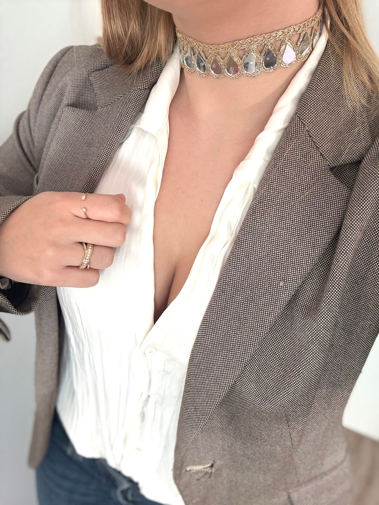 Chocker Atenea