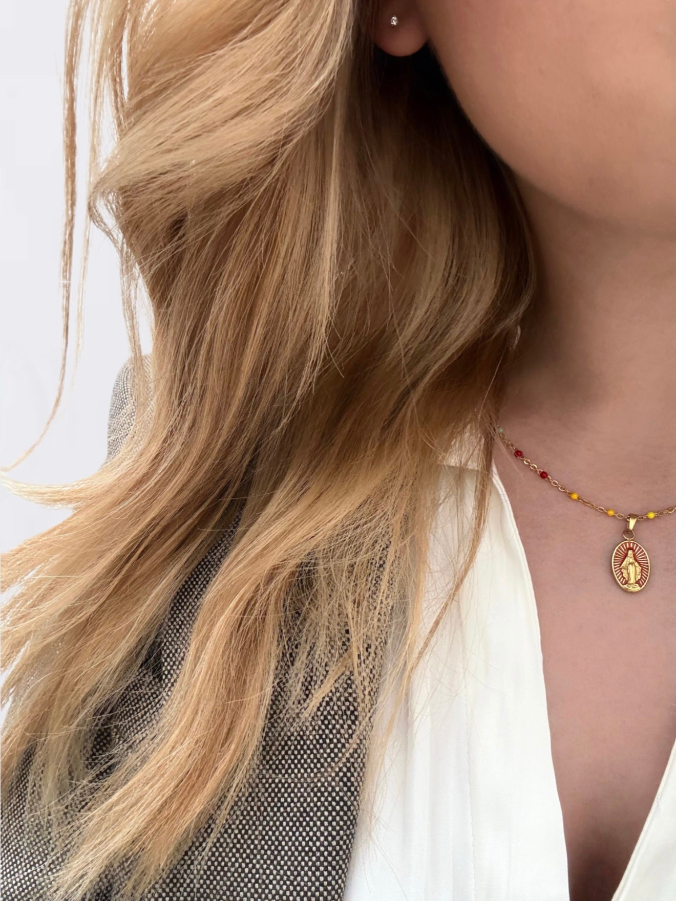 Collar Medalla virgen de la milagrosa