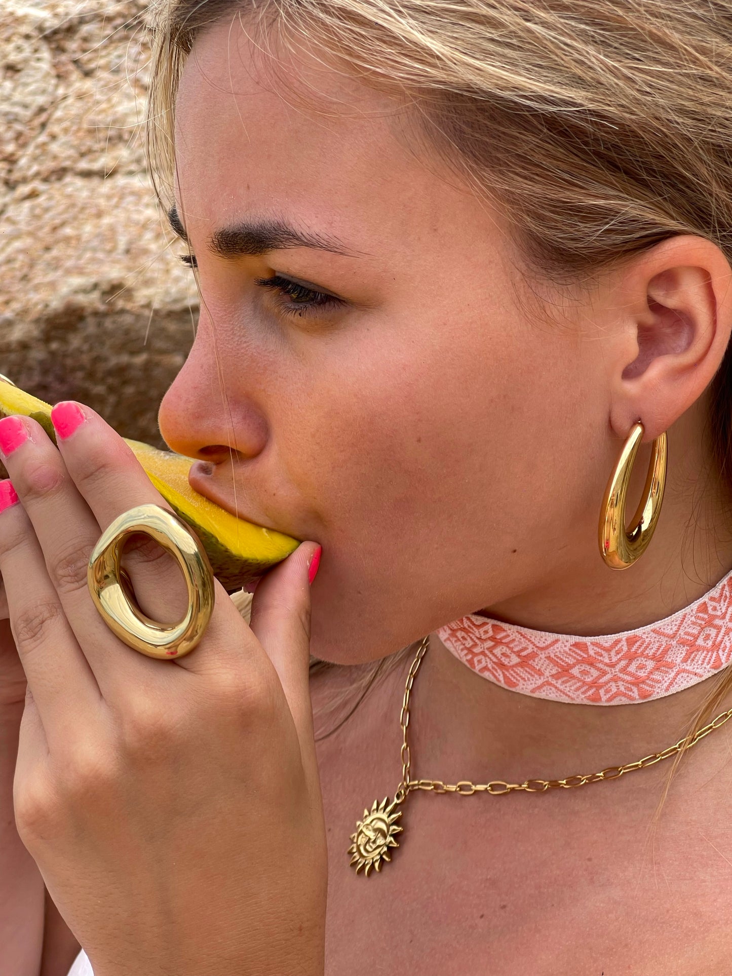 Chocker - Idalia