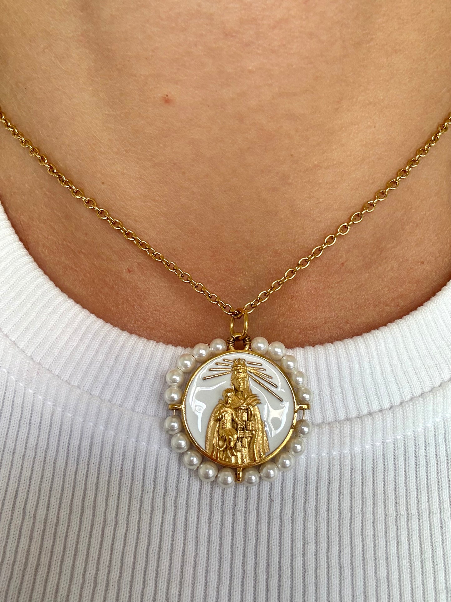 Collar medalla virgen del Carmen