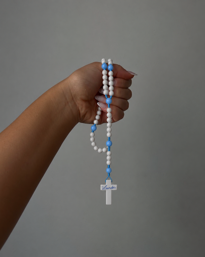 Rosario de Lourdes — Blanco y Azul