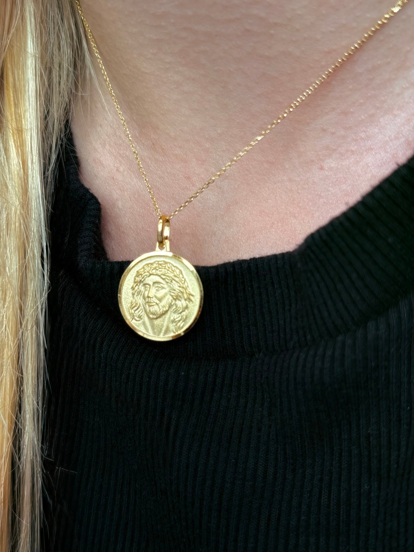 Colgante Medalla Jesús