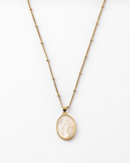 Collar medalla nacar virgen María